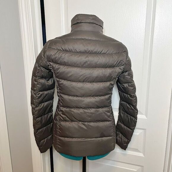 Uniqlo Down Feather Quilted Puffer Lightweight Packable Zip Pocket Winter Coat - Picture 2 of 14